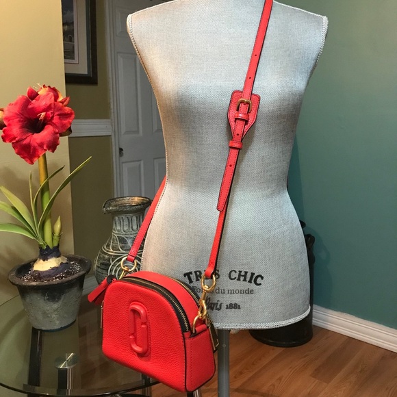 marc jacobs shutter crossbody bag